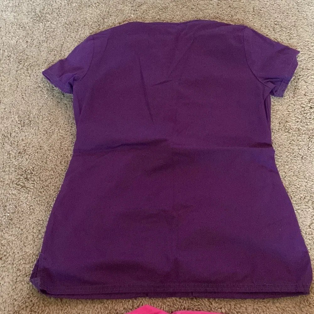 Scrub Set - Picture 4 of 7